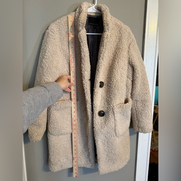 Banana Republic Women's Cream Teddy Coat - Picture 5 of 9